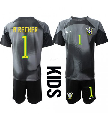 Brazylia Alisson Becker #1 Bramkarskie Koszulka Podstawowych Dziecięca MŚ 2022 Krótki Rękaw (+ Krótkie spodenki)